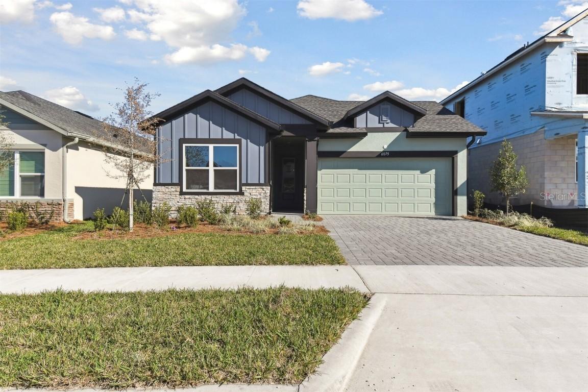 6075 Sacred Oak Ave., Mount Dora, FL 32757