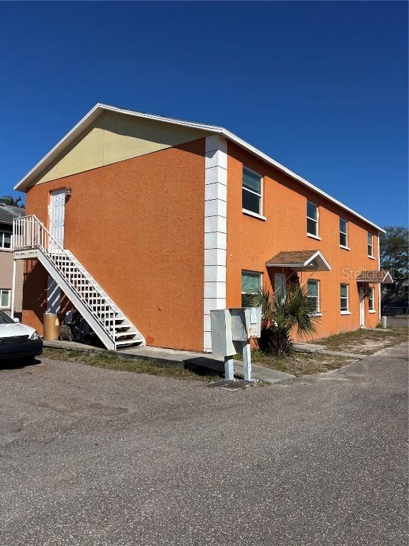9410 N 50th St., Tampa, FL 33617