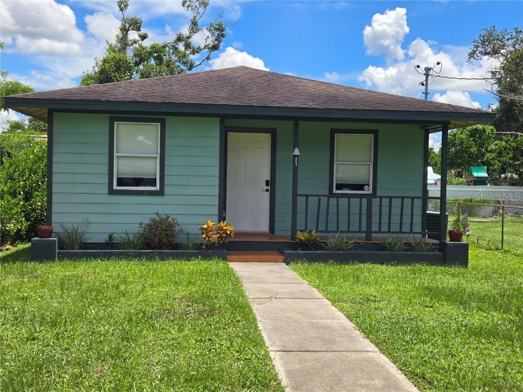 847 Hand Ave., Sarasota, FL 34232