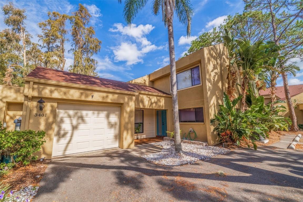3401 Ellenwood Ln., Tampa, FL 33618