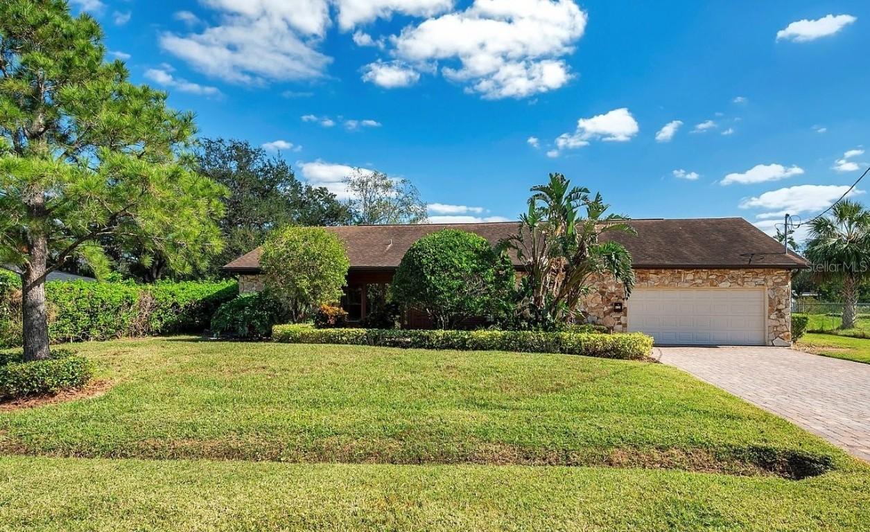 12011 N Gomez Ave., Tampa, FL 33618