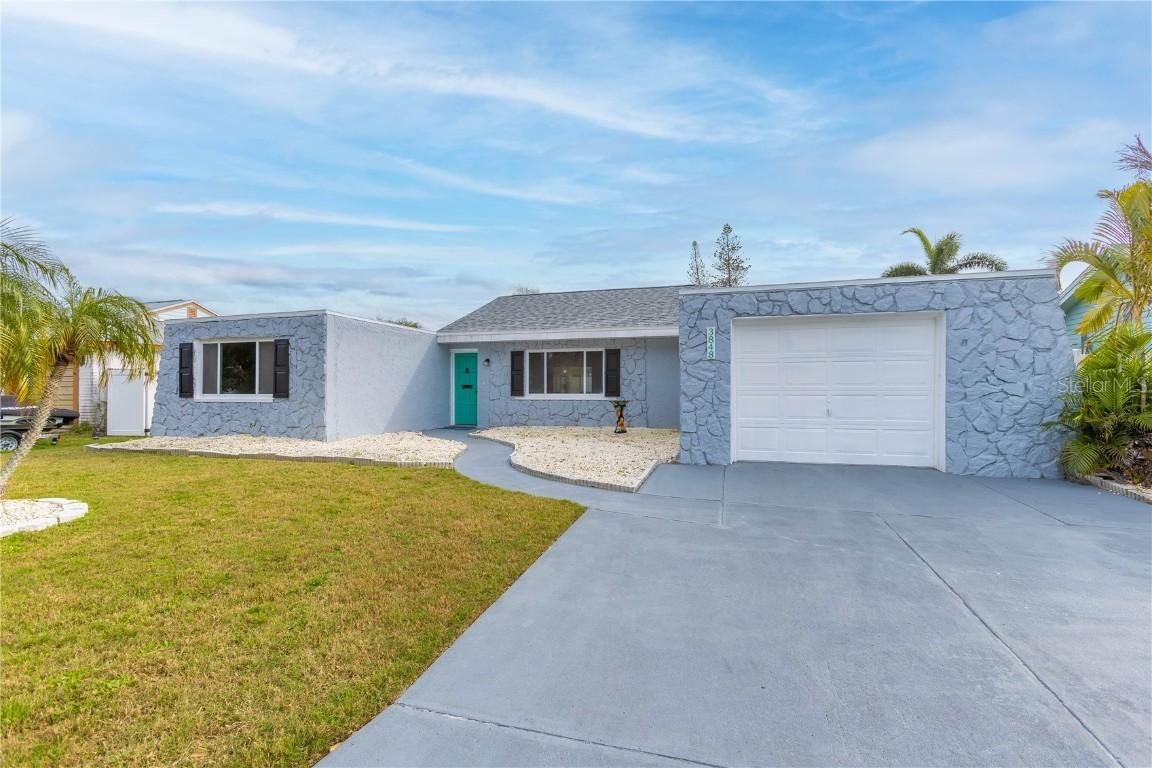3848 Stratfield Dr., New Port Richey, FL 34652