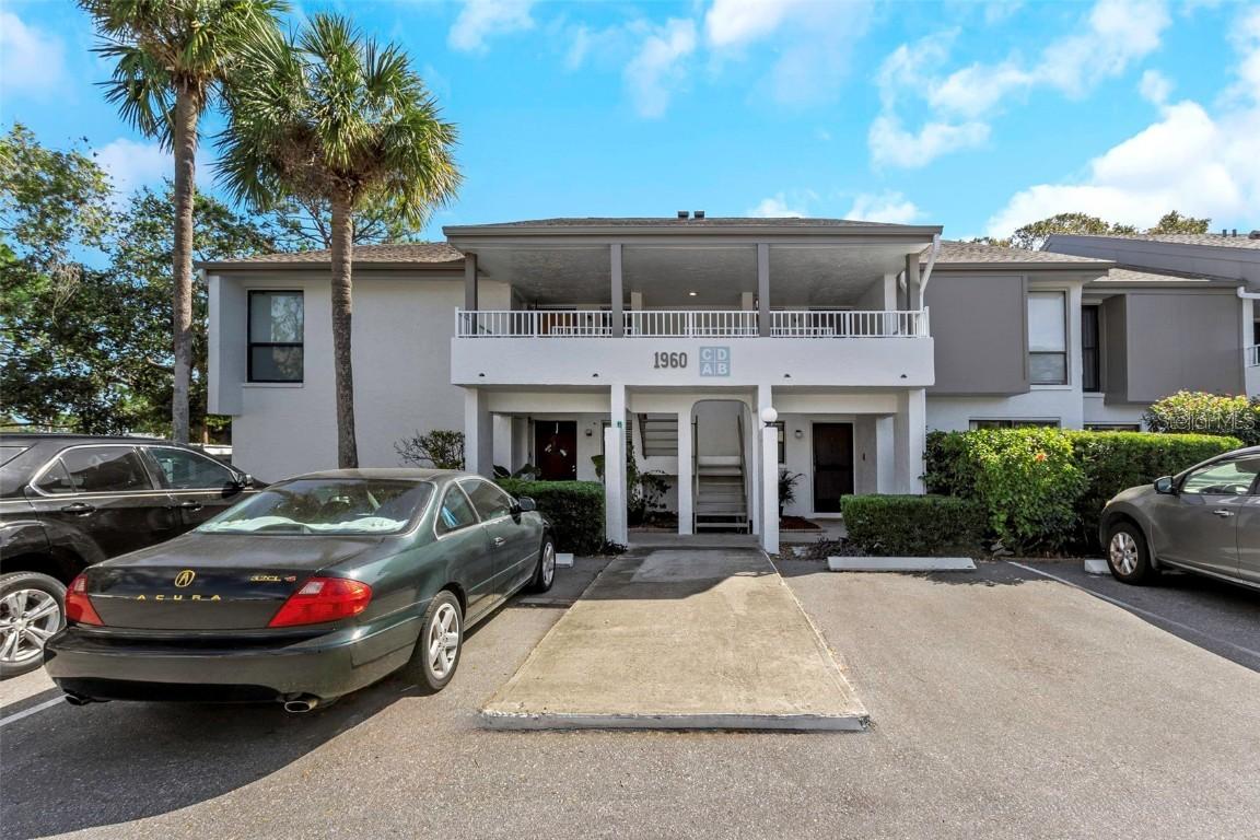 1960 Lakewood Club Dr. #2B, St Petersburg, FL 33712