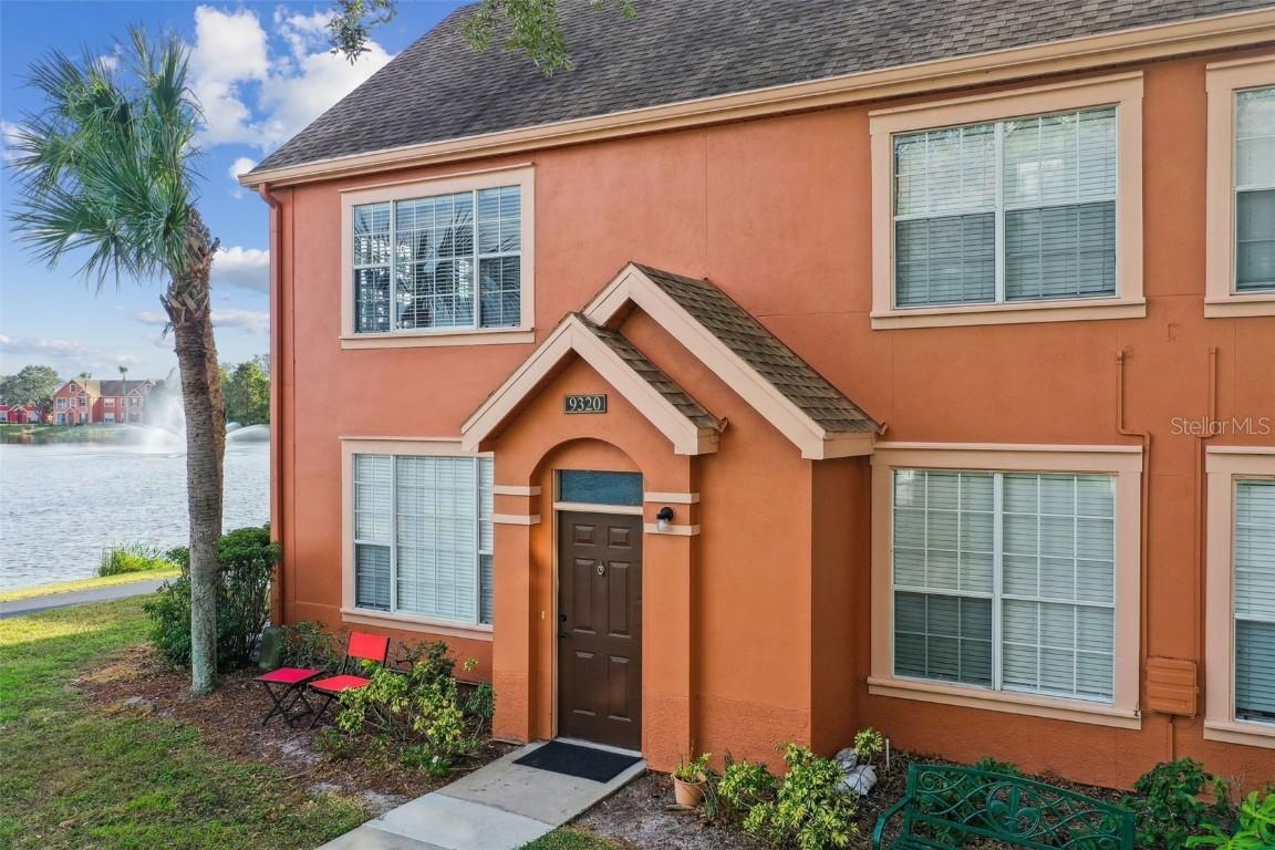 9320 Lake Chase Island Way, Tampa, FL 33626