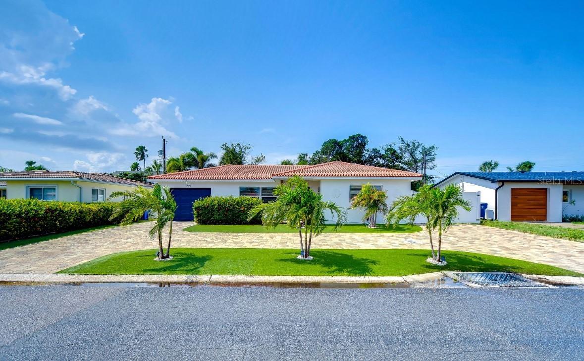 220 45th Ave., St Pete Beach, FL 33706