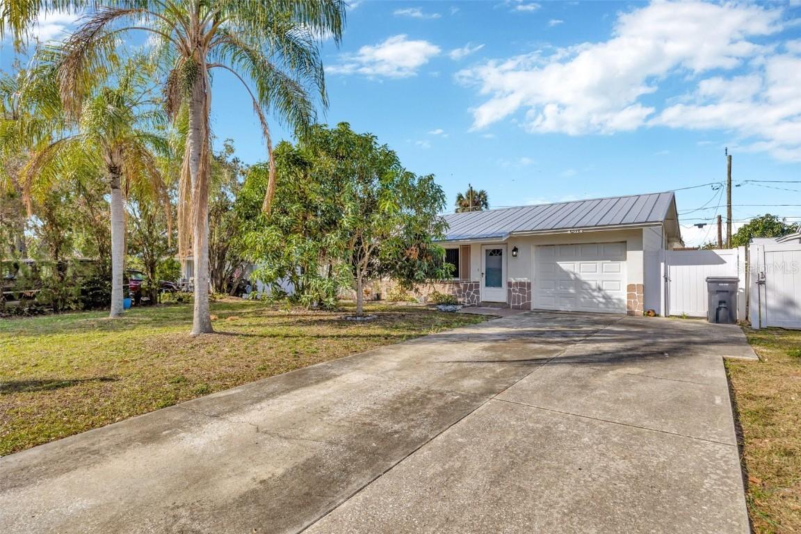 6598 26th St., St Petersburg, FL 33702