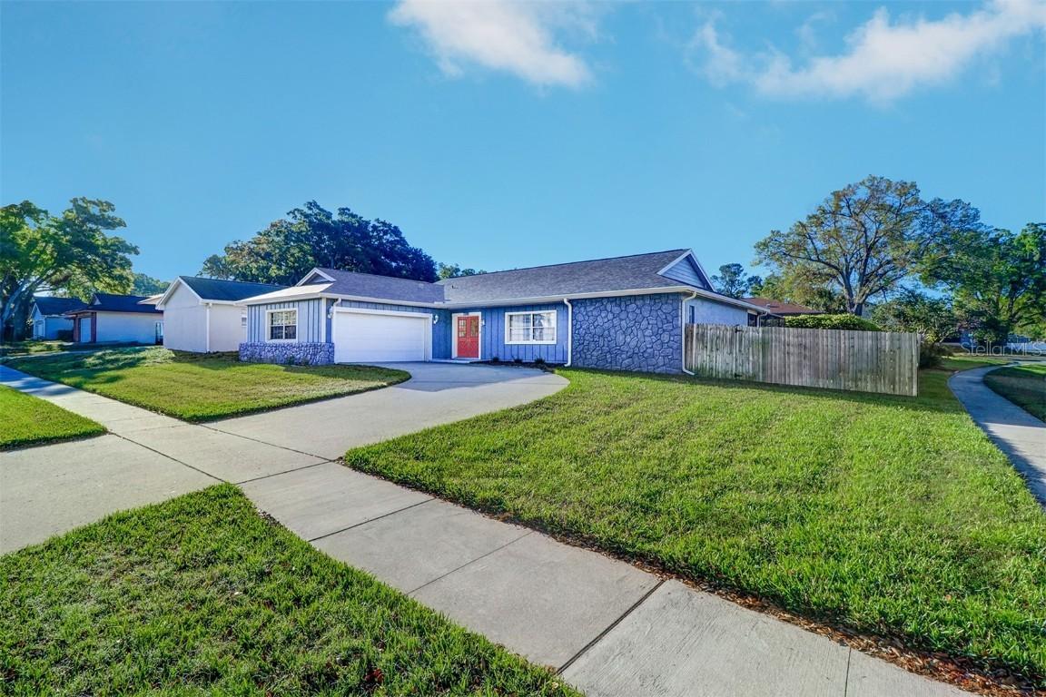 2200 Citrus Valley Cir., Palm Harbor, FL 34683