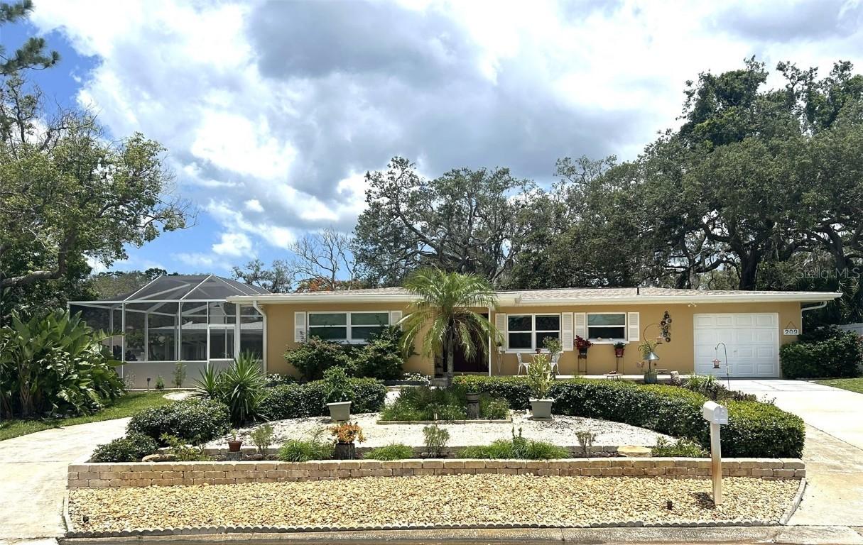 209 Westwinds Dr., Palm Harbor, FL 34683