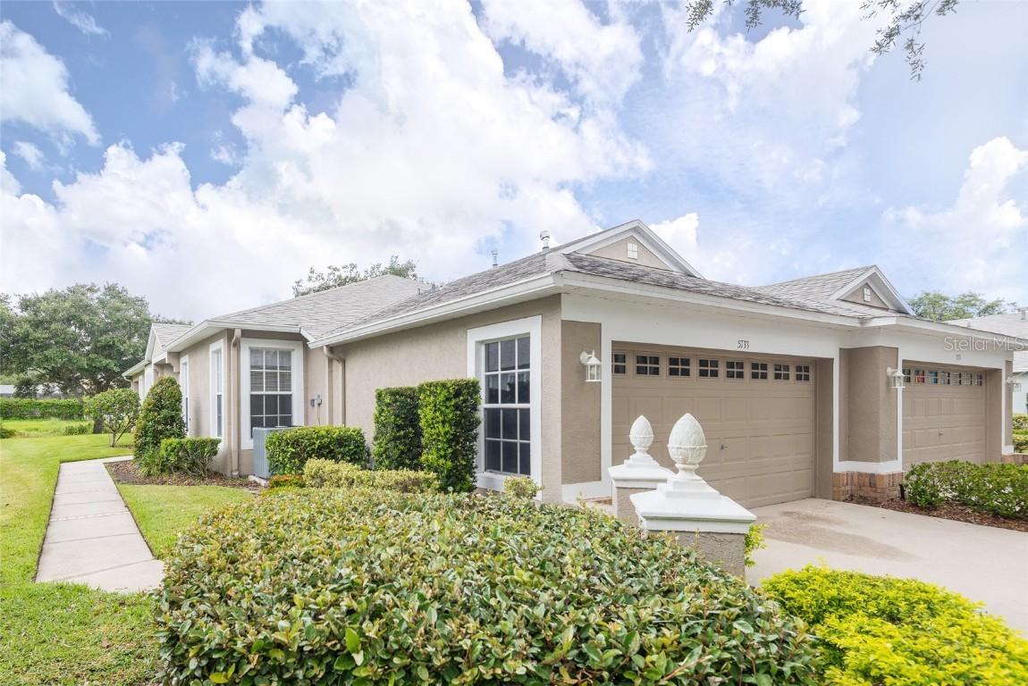 5733 Heronpark Pl., Lithia, FL 33547