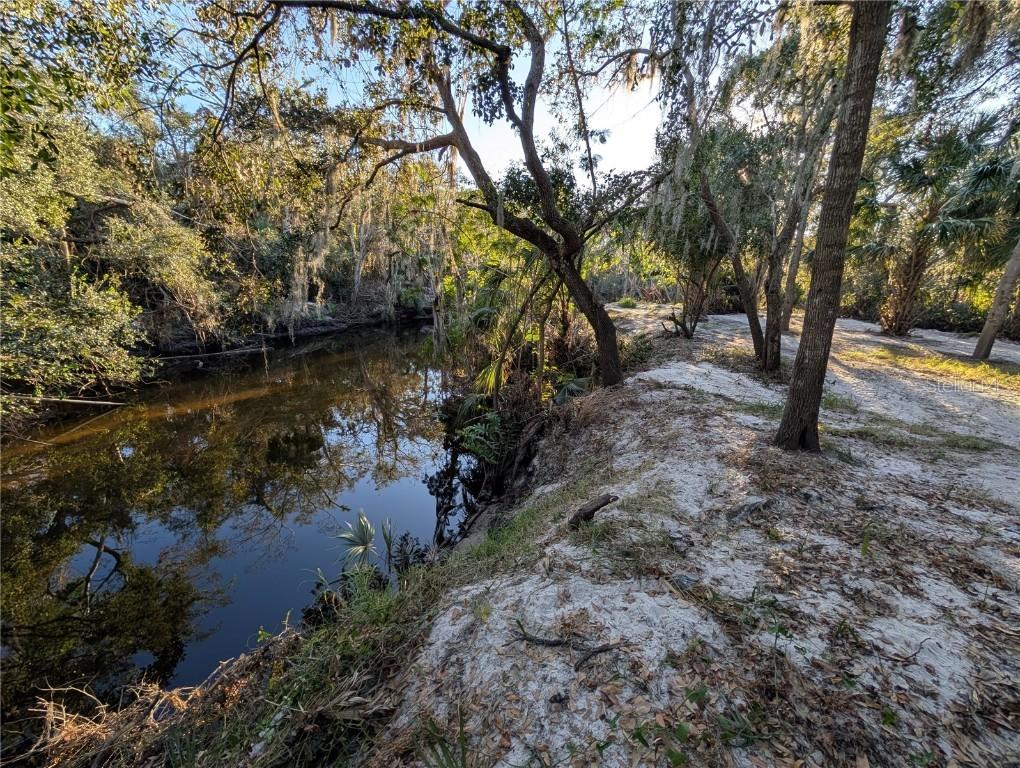 8839 Richmond St., Gibsonton, FL 33534