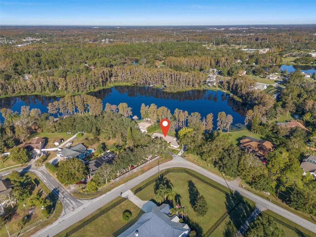905 Lake Fuller Dr., Lutz, FL 33548