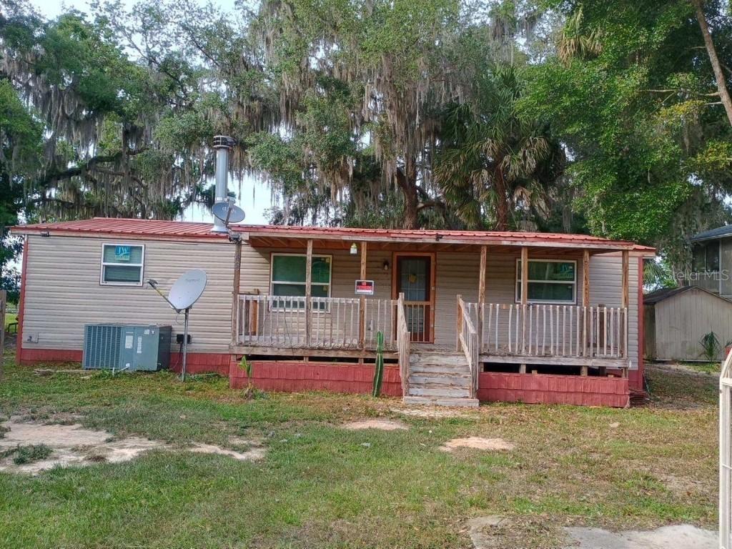 148 Little Orange Lake Dr., Hawthorne, FL 32640