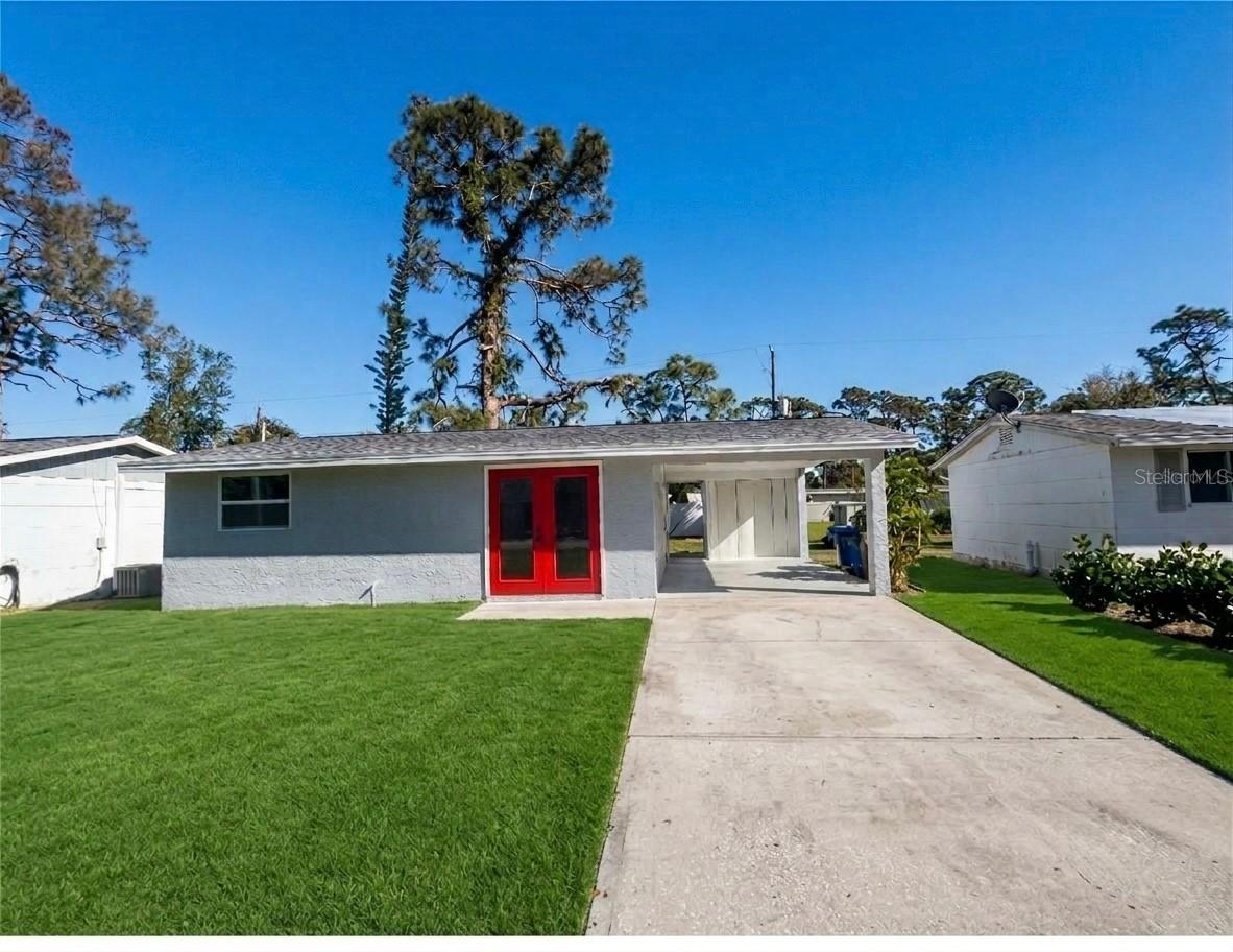 735 Bertrend St., Englewood, FL 34223