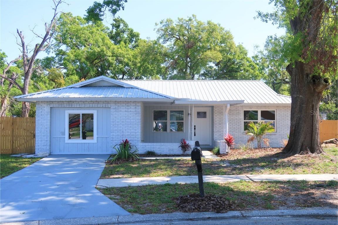 1012 Sagamore Dr., Seffner, FL 33584
