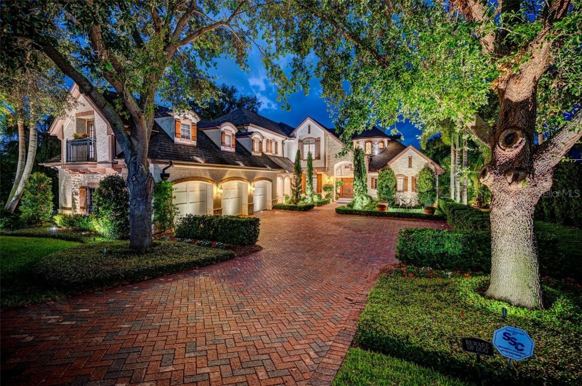 118 Harbor View Ln., Belleair Bluffs, FL 33770