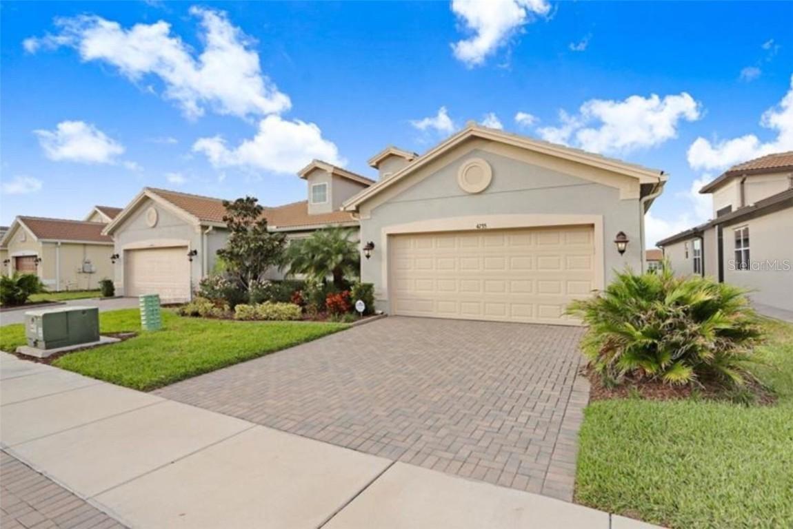 4735 Avila Lakes Dr., Wimauma, FL 33598