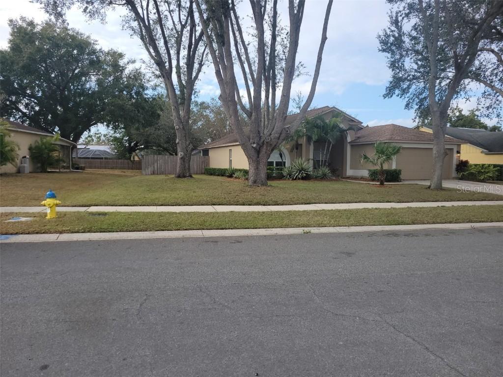 1638 Sand Hollow Ln., Valrico, FL 33594