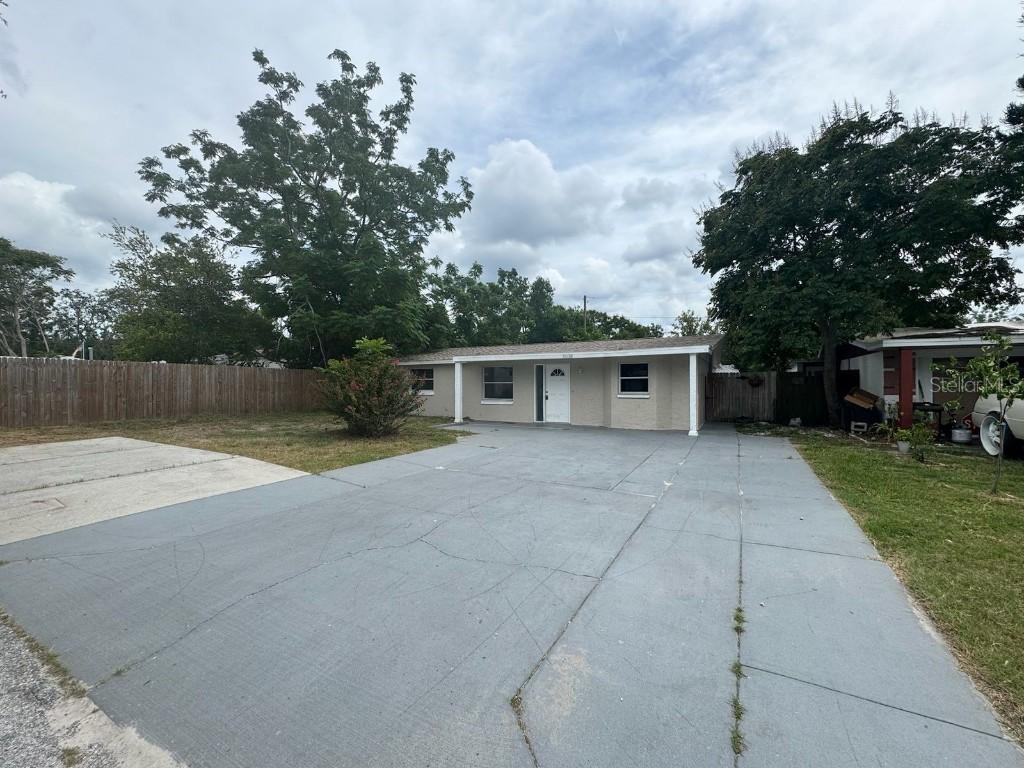 5038 Galaxy Dr., New Port Richey, FL 34652