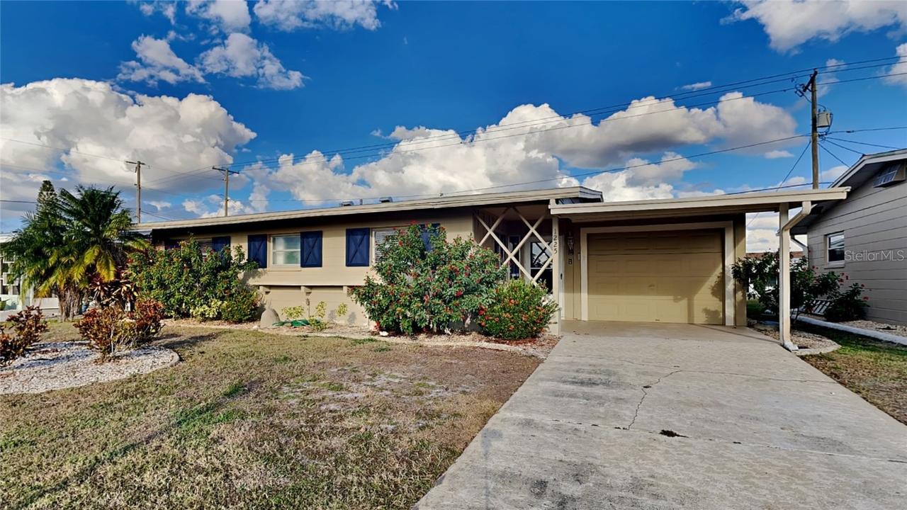 1225 Chevy Chase Dr., Sun City Center, FL 33573