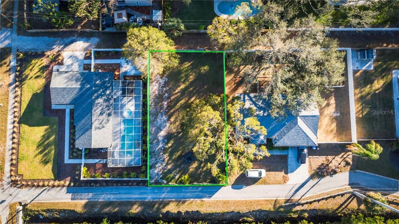 6940 70th Ave N St., St Petersburg, FL 33702