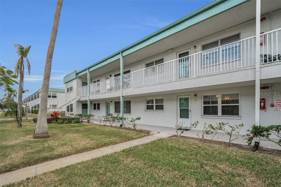 5216 81st St. #3, St Petersburg, FL 33709