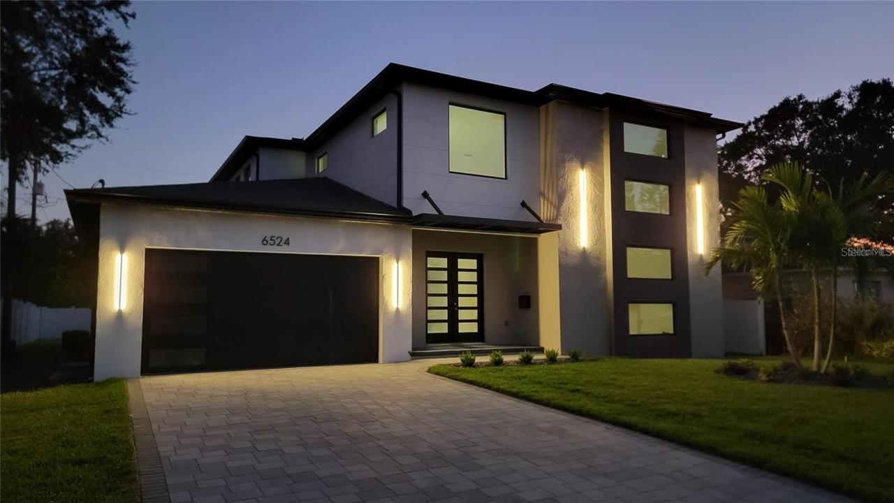 6524 6th Ave., St Petersburg, FL 33710
