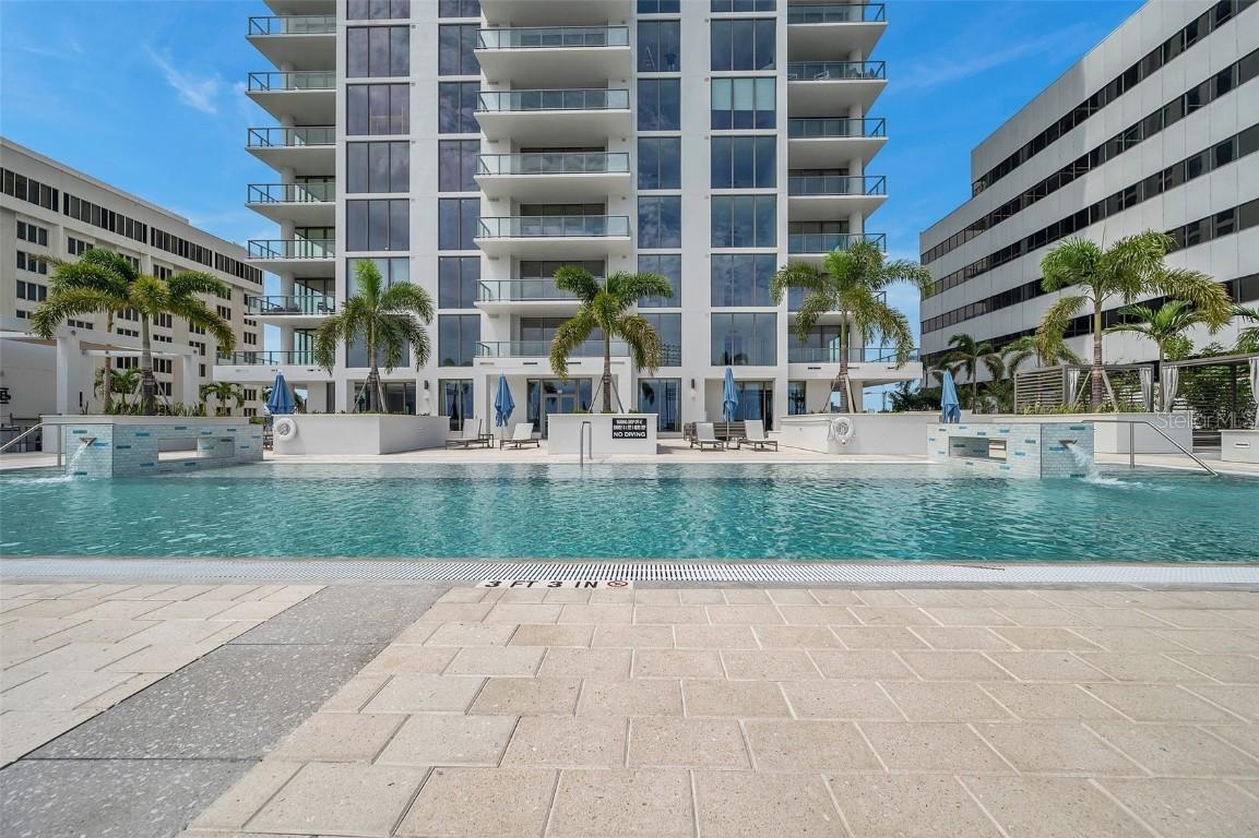 301 1st St. #205, St Petersburg, FL 33701