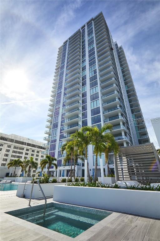 301 1st St. #804, St Petersburg, FL 33701