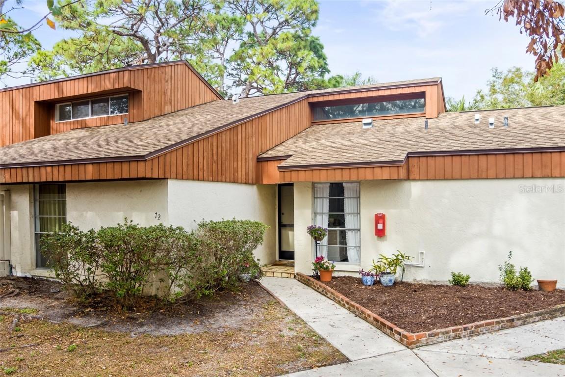 2064 Sunset Point Rd. #72, Clearwater, FL 33765