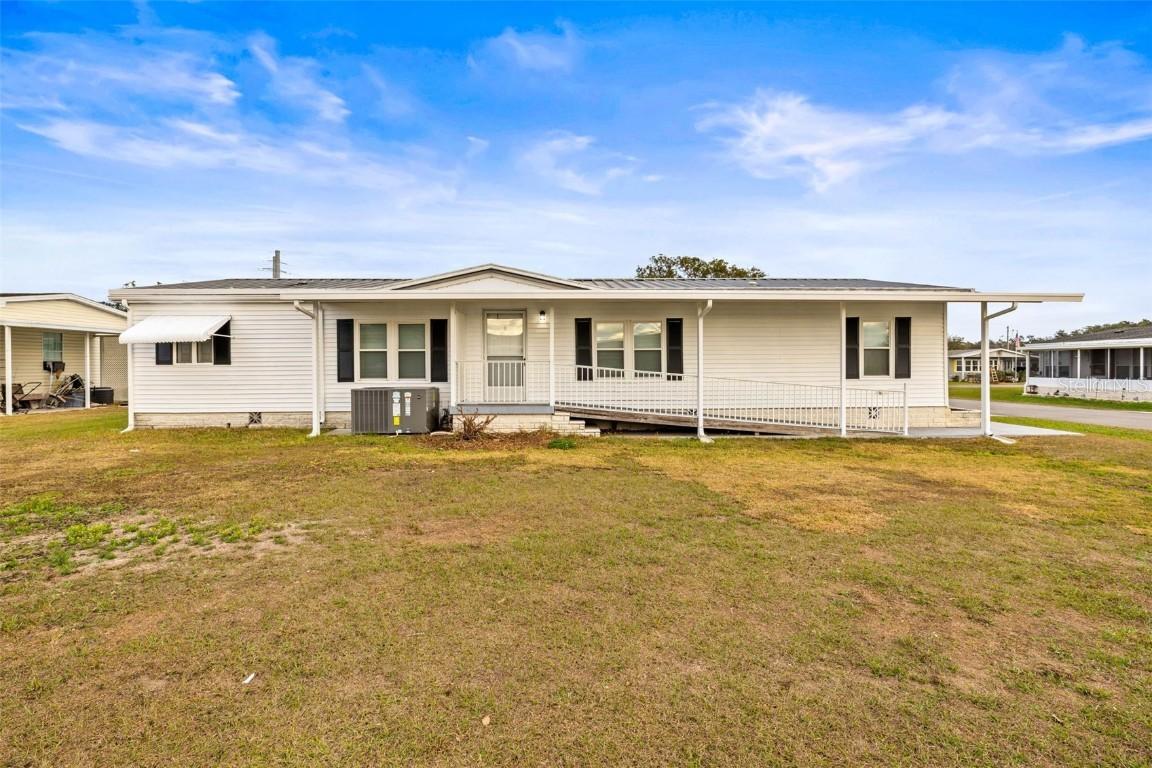 36925 Kiowa Ave., Zephyrhills, FL 33542