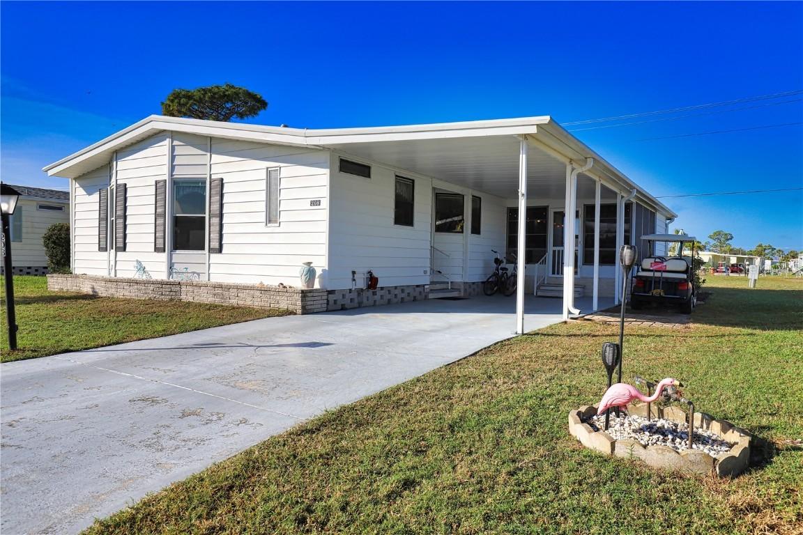 208 Hibisco Dr., North Port, FL 34287