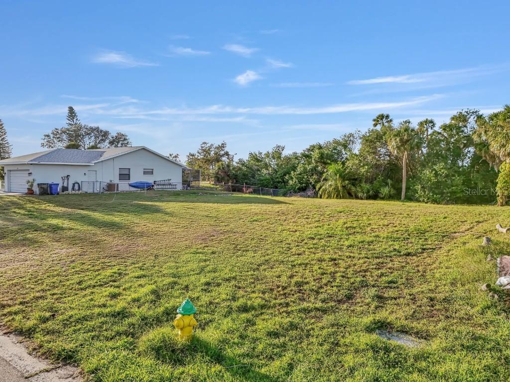 901 Eagle Ln., Apollo Beach, FL 33572