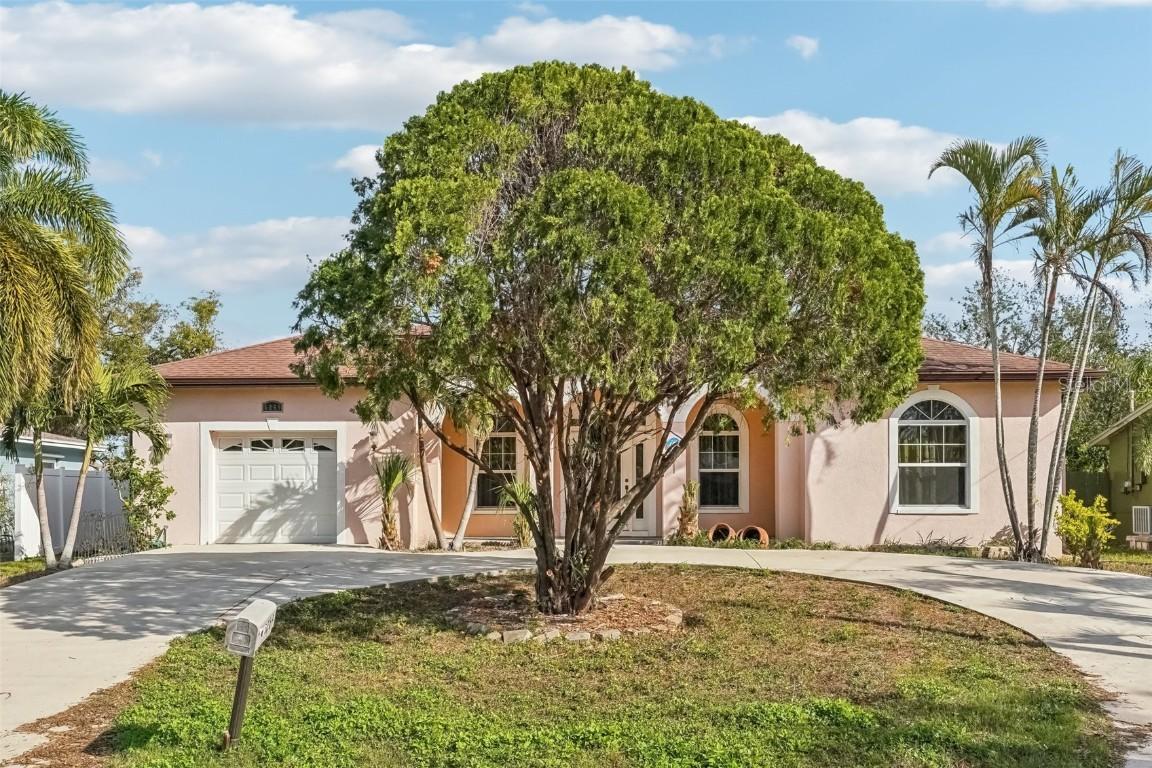 5269 61st Way, Kenneth City, FL 33709