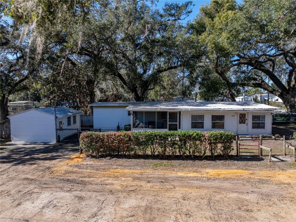 37814 Daughtery Rd., Zephyrhills, FL 33541