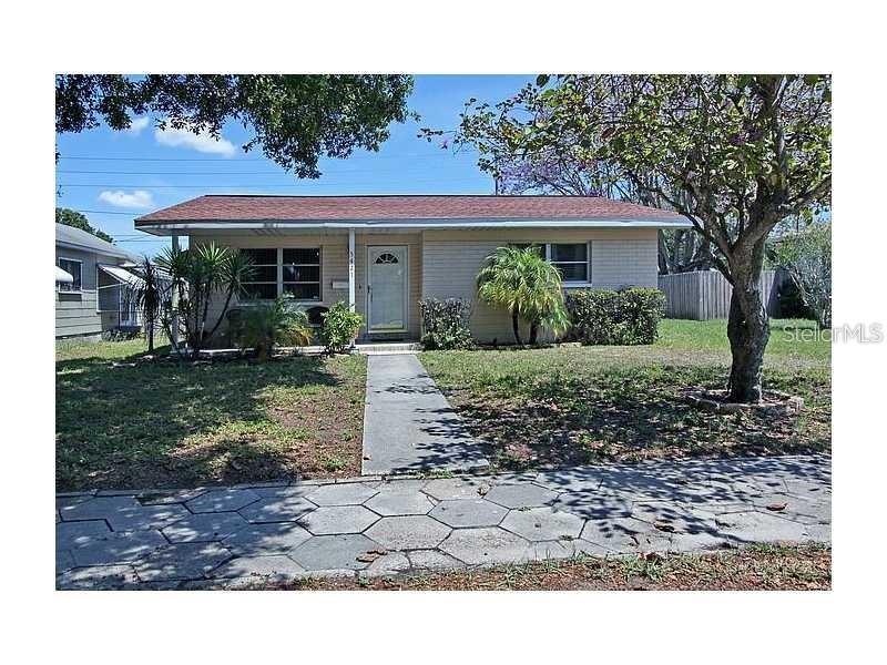 5421 Dartmouth Ave., St Petersburg, FL 33710