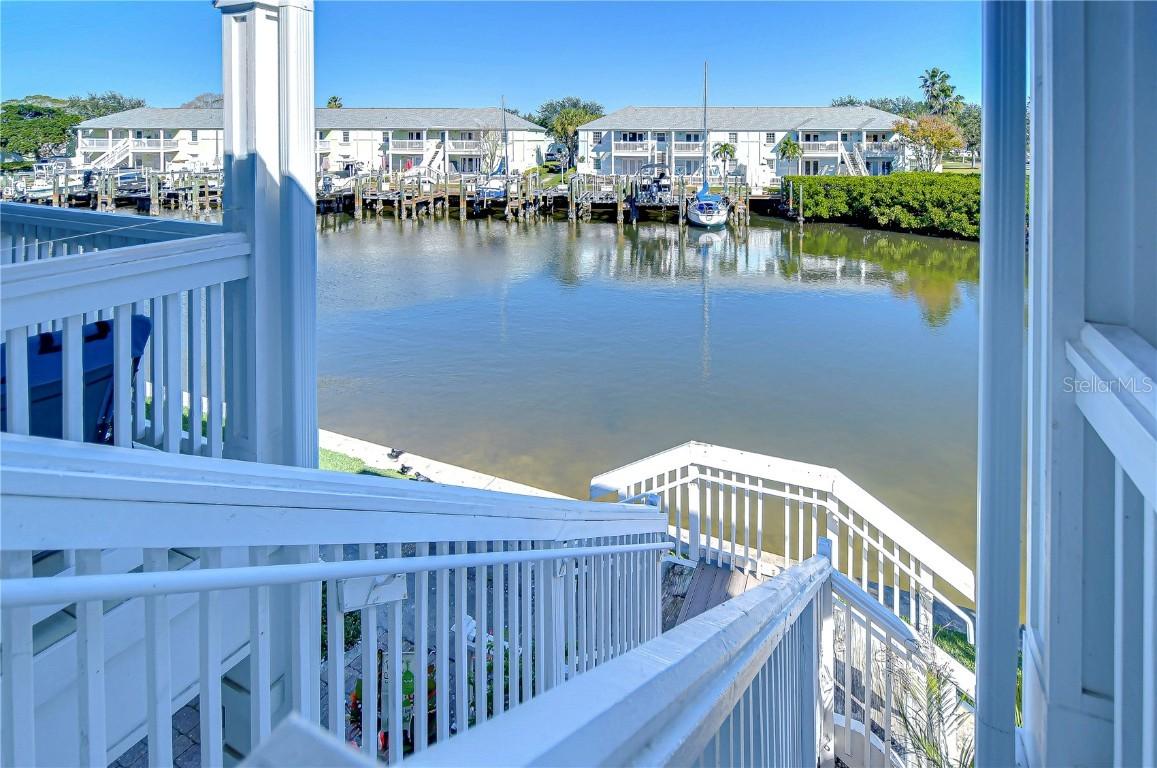5176 SE Salmon Dr. #D, St Petersburg, FL 33705