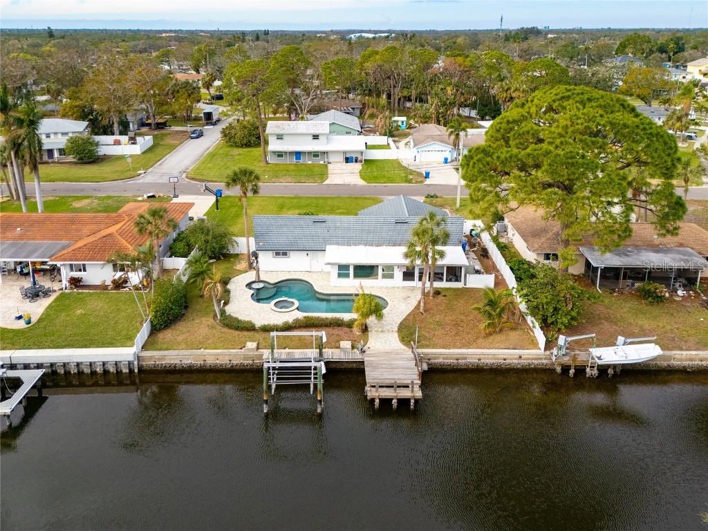 5321 Dover St., St Petersburg, FL 33703