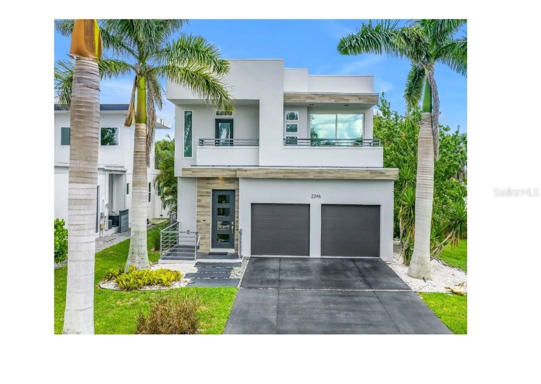 2246 Fiesta Dr., Sarasota, FL 34231