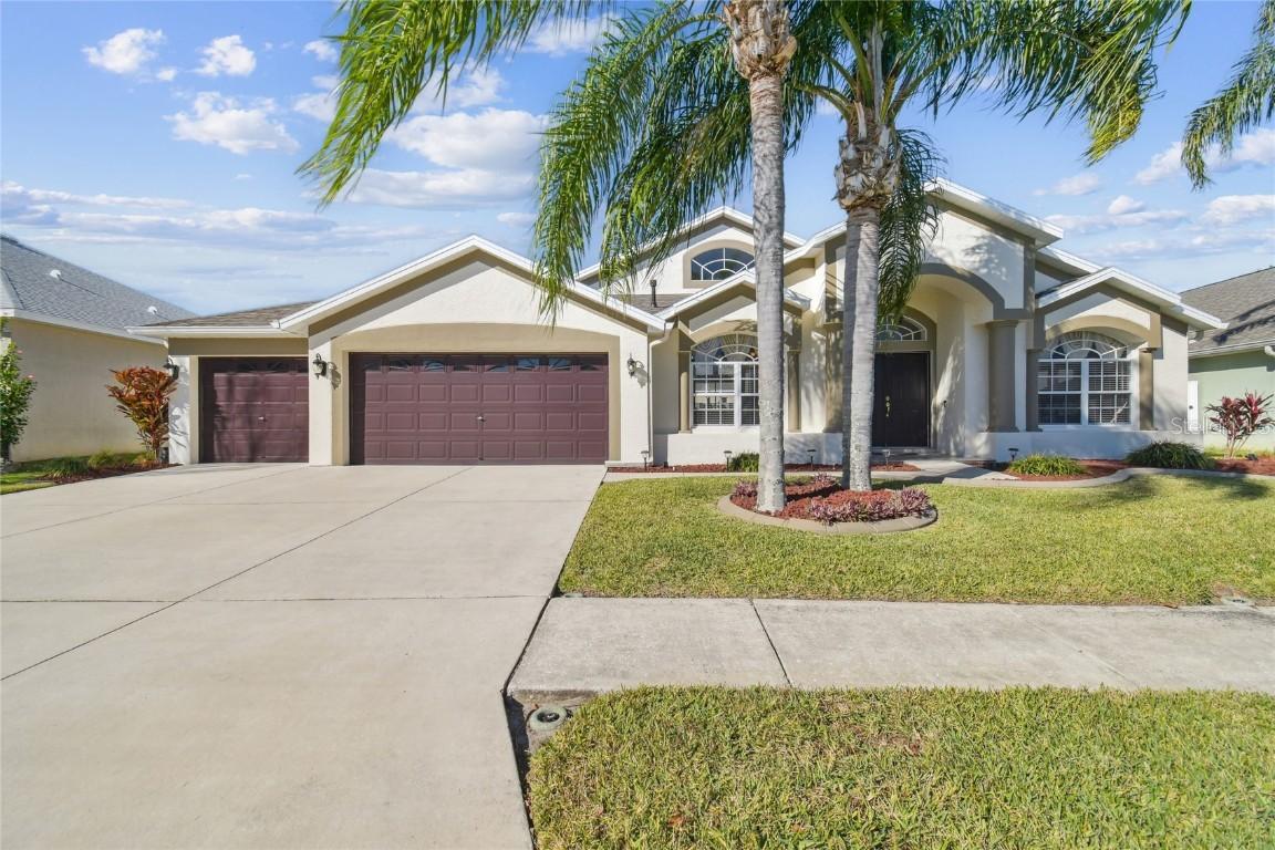 10338 Meadow Crossing Dr., Tampa, FL 33647