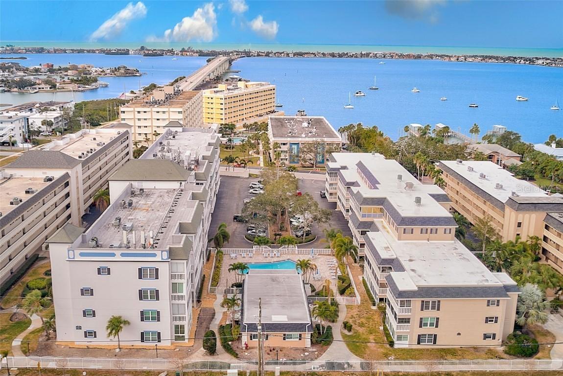 147 Bluff View Dr. #106, Belleair Bluffs, FL 33770