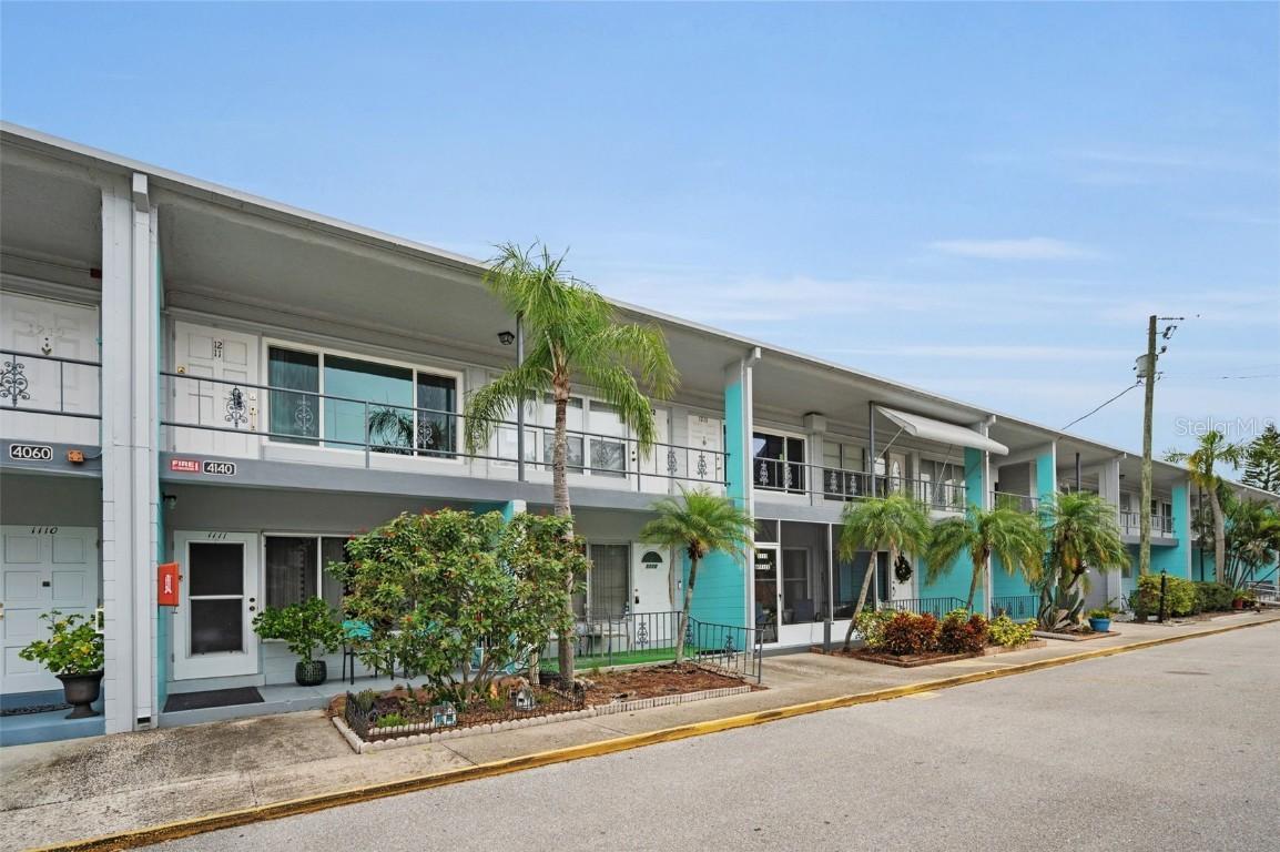 4140 55th St. #1211, Kenneth City, FL 33709