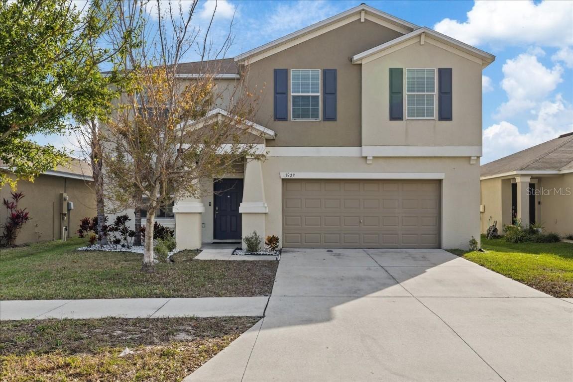 1923 Broad Winged Hawk Dr., Ruskin, FL 33570