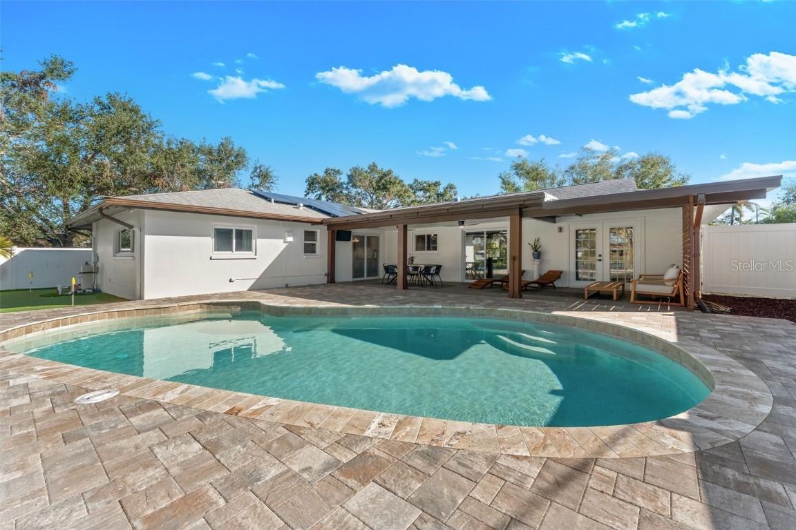 12898 137th Ln Ln., Largo, FL 33774