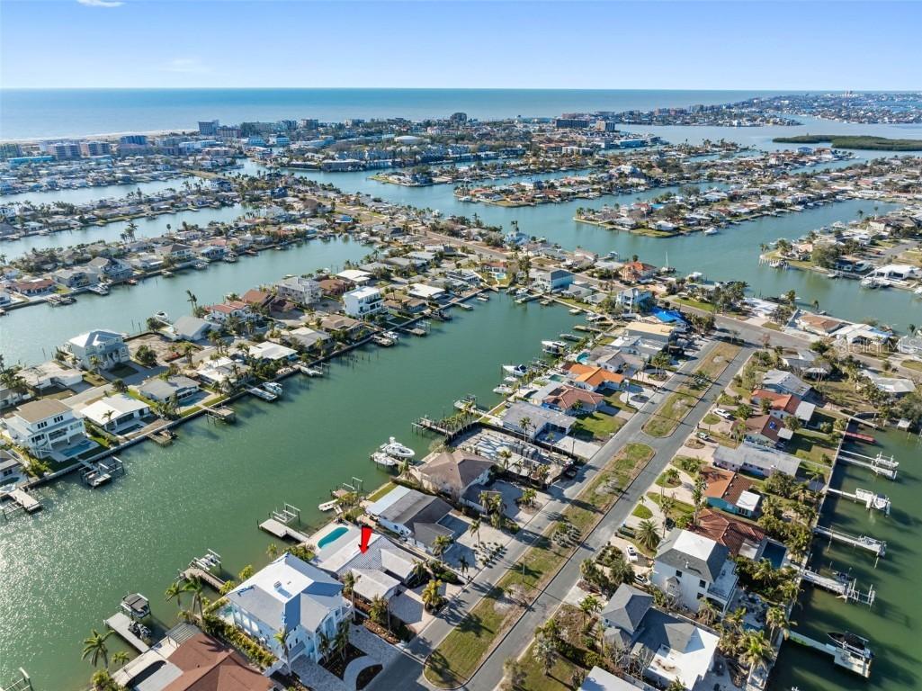 11280 7th St., Treasure Island, FL 33706