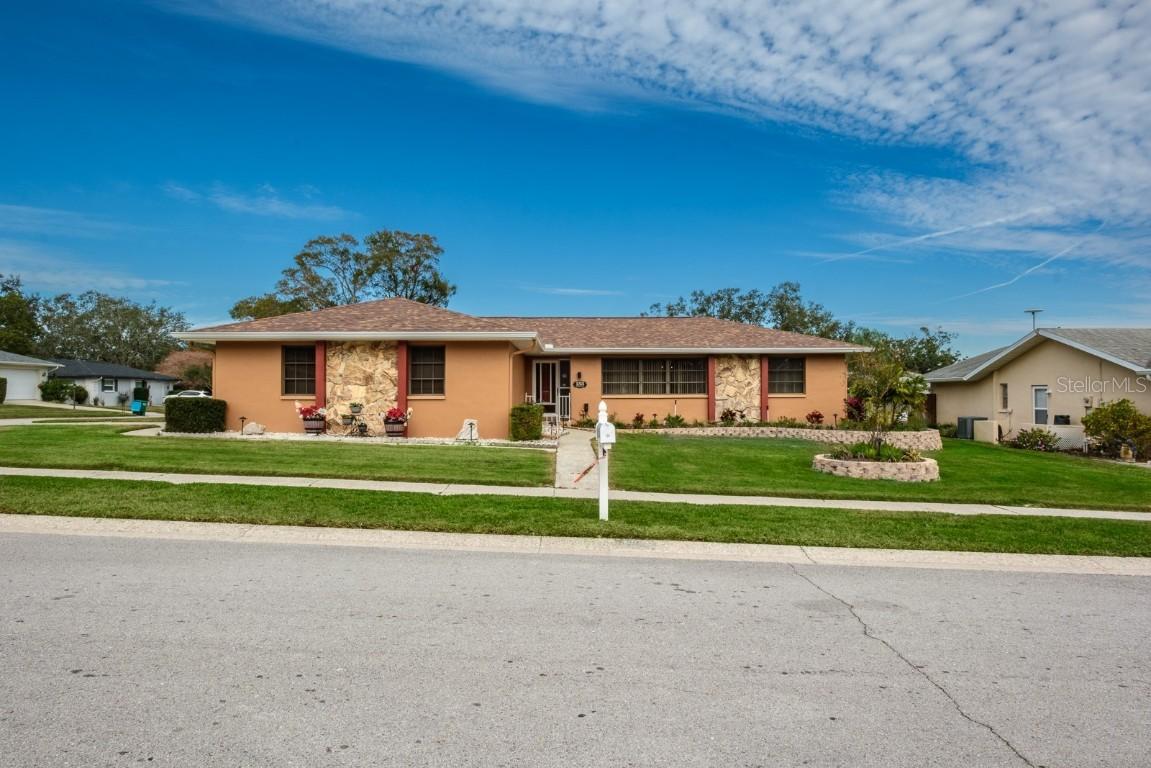 153 Sunward Ave., Palm Harbor, FL 34684