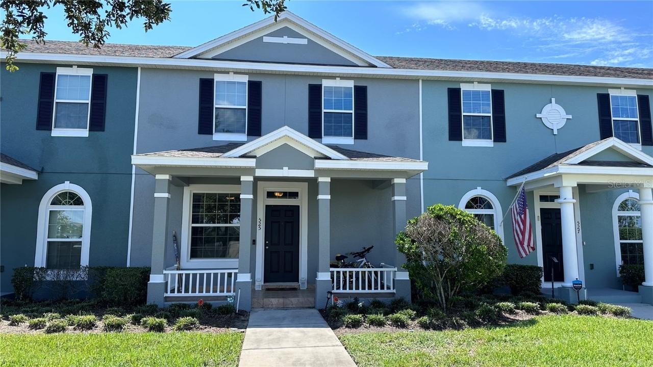525 Waterside Pointe Dr., Groveland, FL 34736