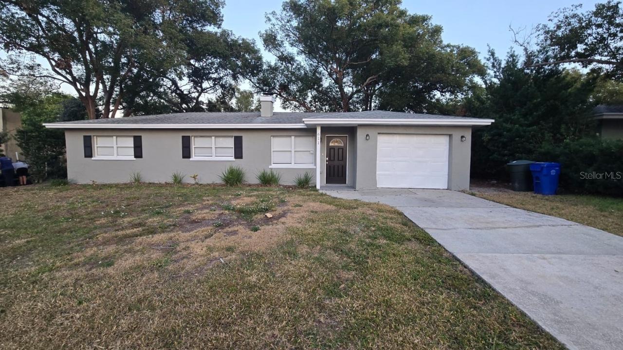 611 Pinewood Dr., Dunedin, FL 34698