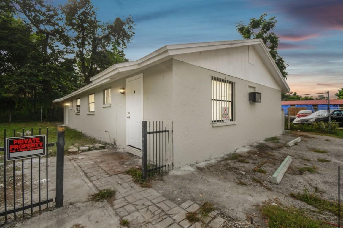 5204 N 45th St., Tampa, FL 33610