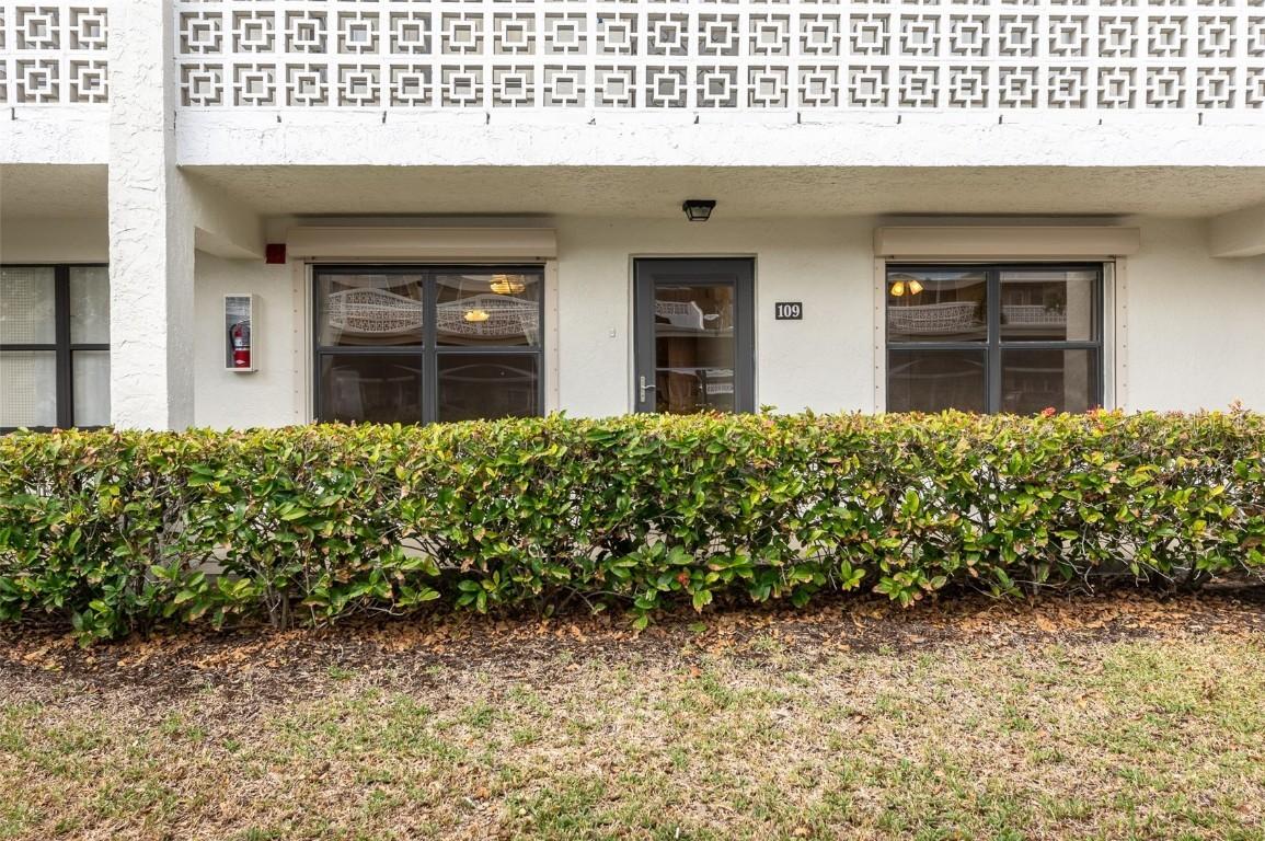 4910 Bay St. #109, St Petersburg, FL 33703