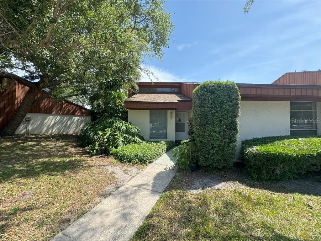 2066 Sunset Point Rd. #97, Clearwater, FL 33765